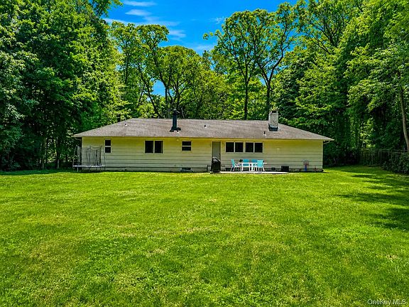 2nd image of 46 Mayfair Drive