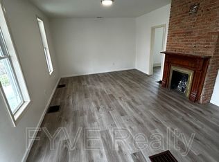 890 Broad St, Washington, PA 15301