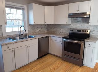 9 Bayberry Ln #2, Exeter, NH 03833