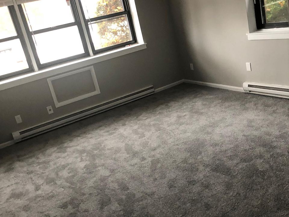 2nd image of 67 Kaye Vue Dr