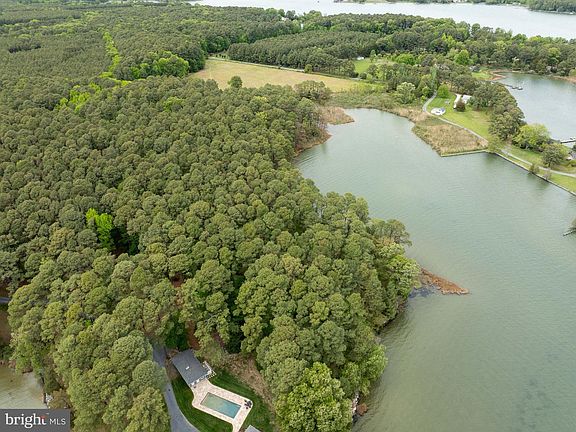2nd image of Quaker Neck Rd