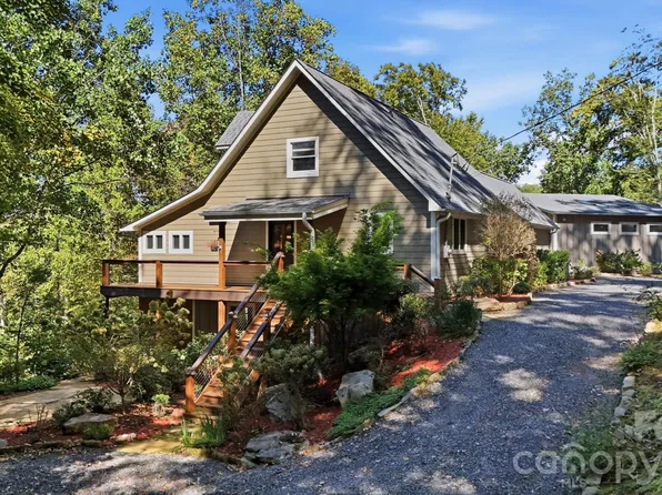 2711 Rabbit Hop Rd, Spruce Pine, NC 28777