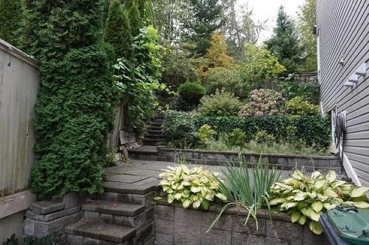 122 Linden Ct #LOWER — Photo 7