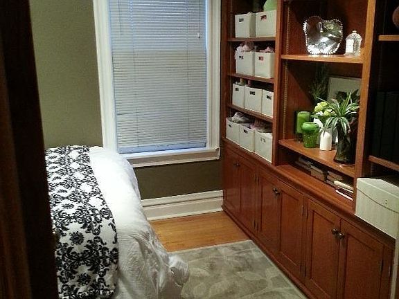 4th image of 3655 N Janssen Ave #2
