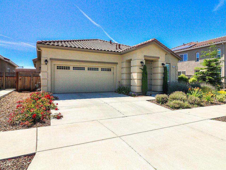 1st image of 1190 Black Forest Dr