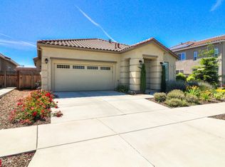 1190 Black Forest Dr, Hollister, CA