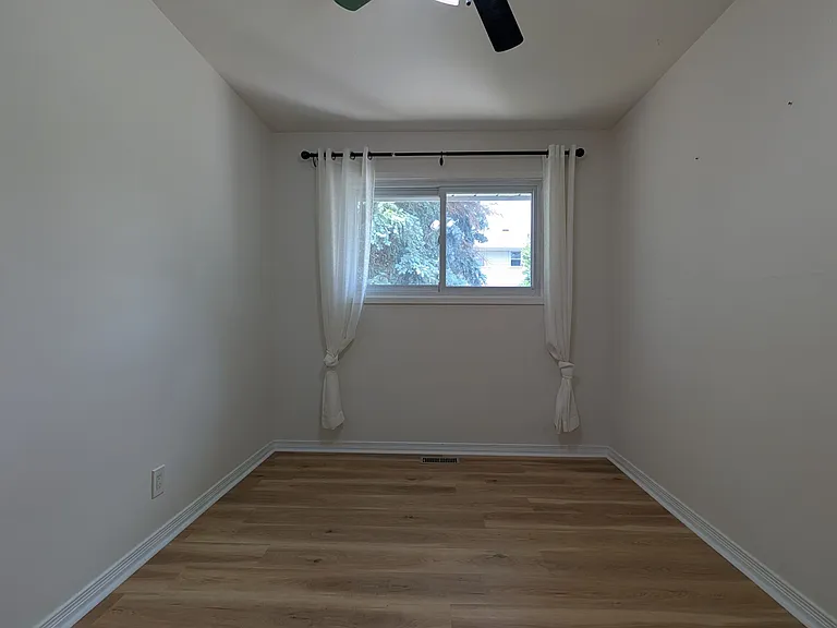 12 Kingsway Ct — Photo 20