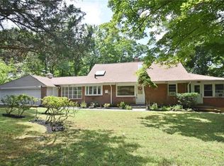 338 Sprain Rd, Scarsdale, NY 10583