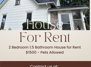 809 S 5th St, Oregon, IL 61061