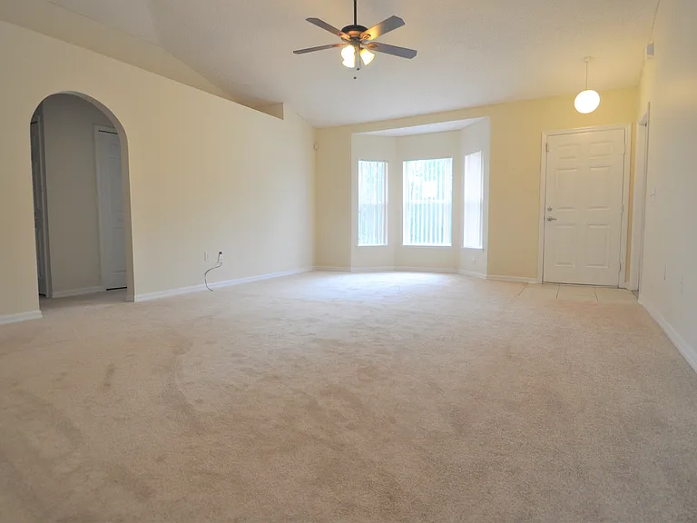 1896 Van Allen Cir — Photo 2