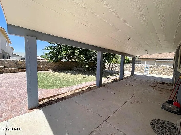 3033 Tierra Humeda Dr — Photo 12