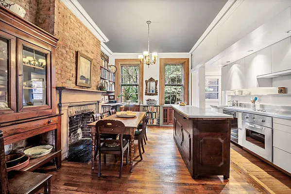 Rented by Compass | media 20