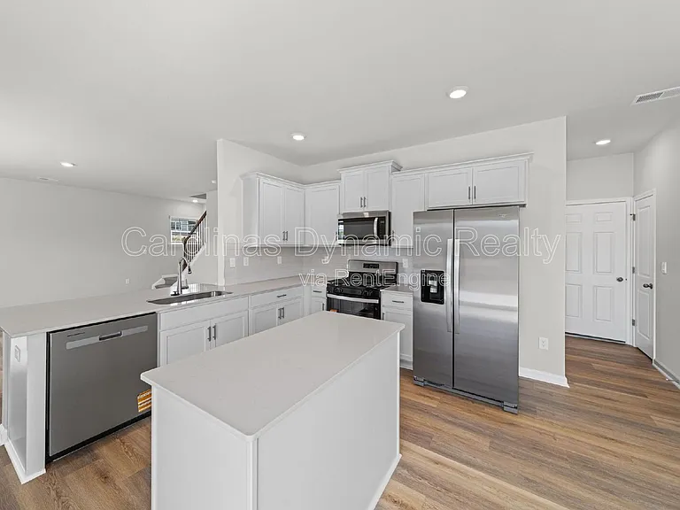 204 Calvin Creek Dr — Photo 12