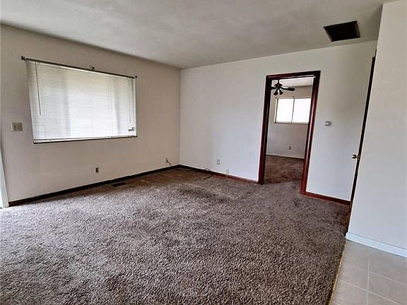 3rd image of 1161 Linda Vista Ave