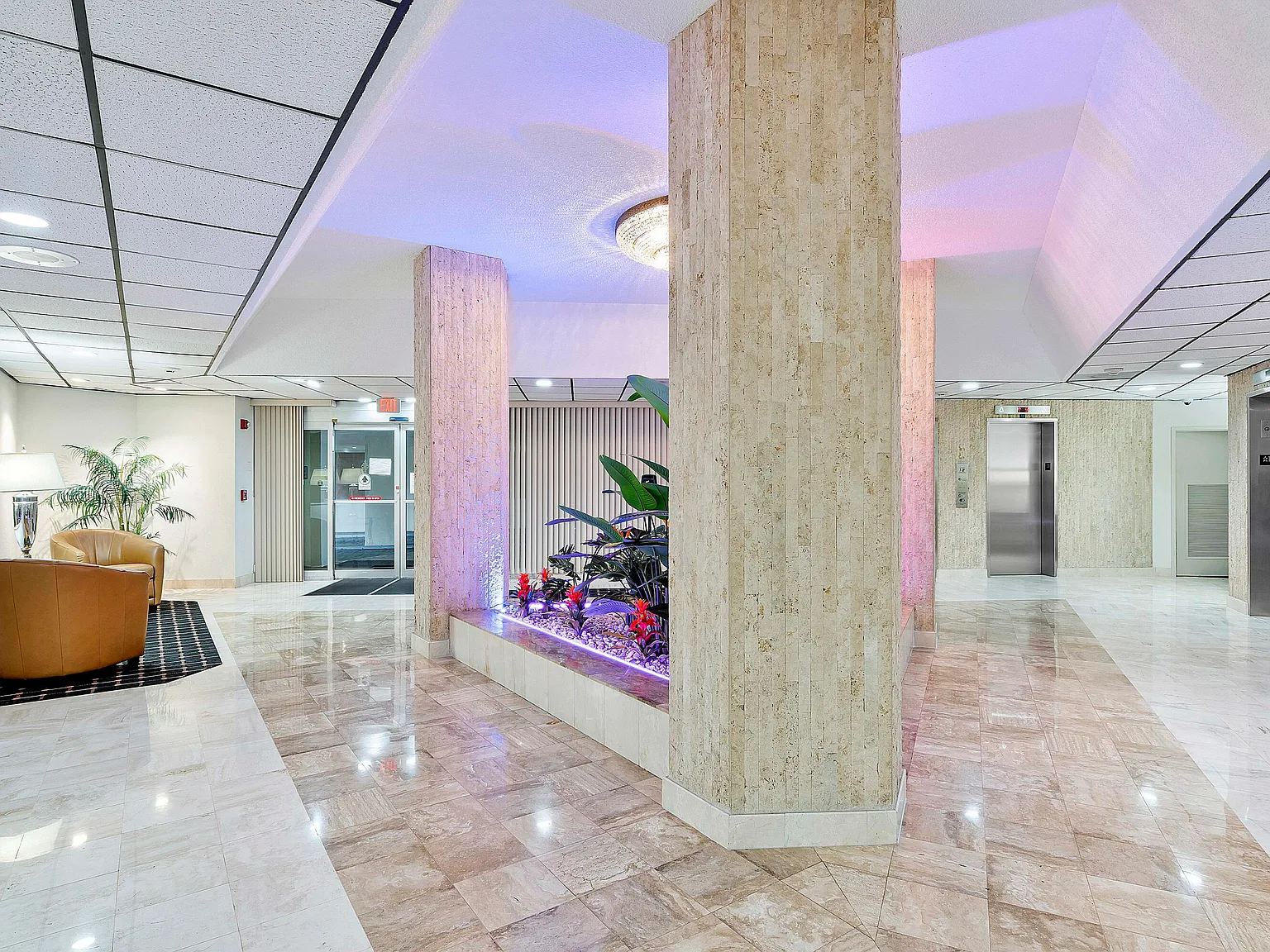 2 bed, 2.0 bath, 1250 sqft, $2,000 — Photo 2