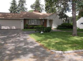 105 S Shore Dr, Springfield, MA 01118