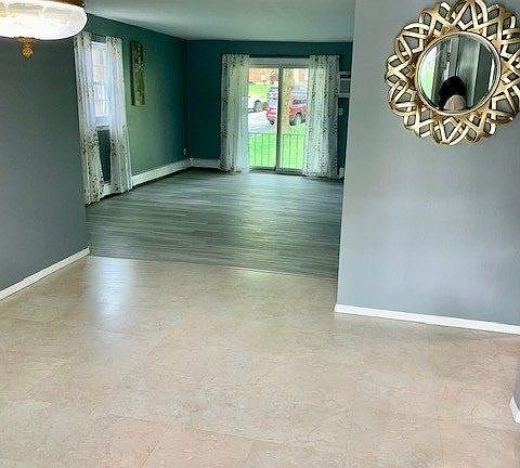 2nd image of 502 Towne House Vlg