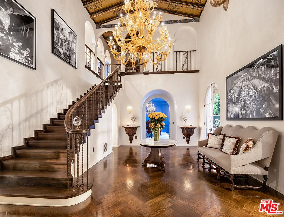 7 bed, 11.0 bath, 11565 sqft, $55,000 — Photo 3