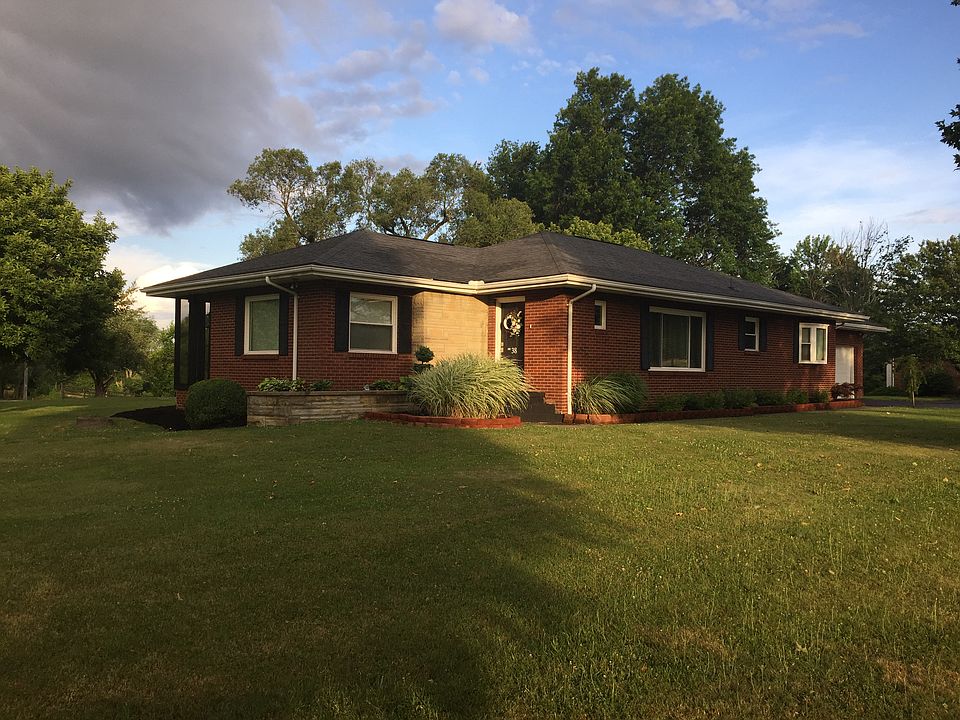 1st image of 38 Edgewood Dr