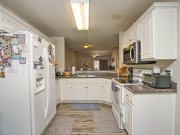 4th image of 111 Violet Ct