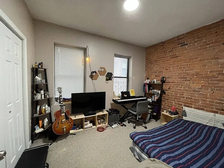 65 Hemenway St #6 — Photo 4