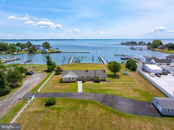 21441 Dogwood Cove Rd, Tilghman, MD 21671