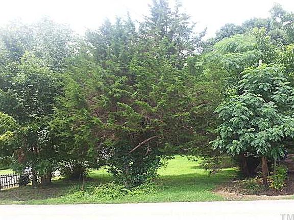 2nd image of 321 E Juniper Ave
