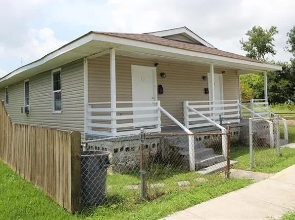 1403 Socrates St, New Orleans, LA 70114