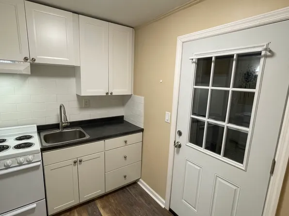 (undisclosed Address), North Babylon, NY 11703