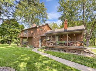 562 Hall Rd, Elma, NY 14059