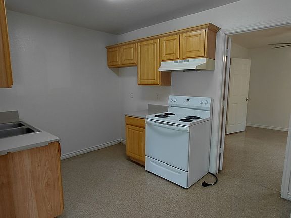 5th image of 727 E Avenue D #A