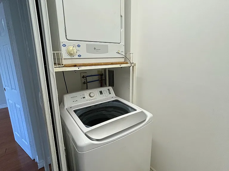 2121 Roche Ct #106 — Photo 11