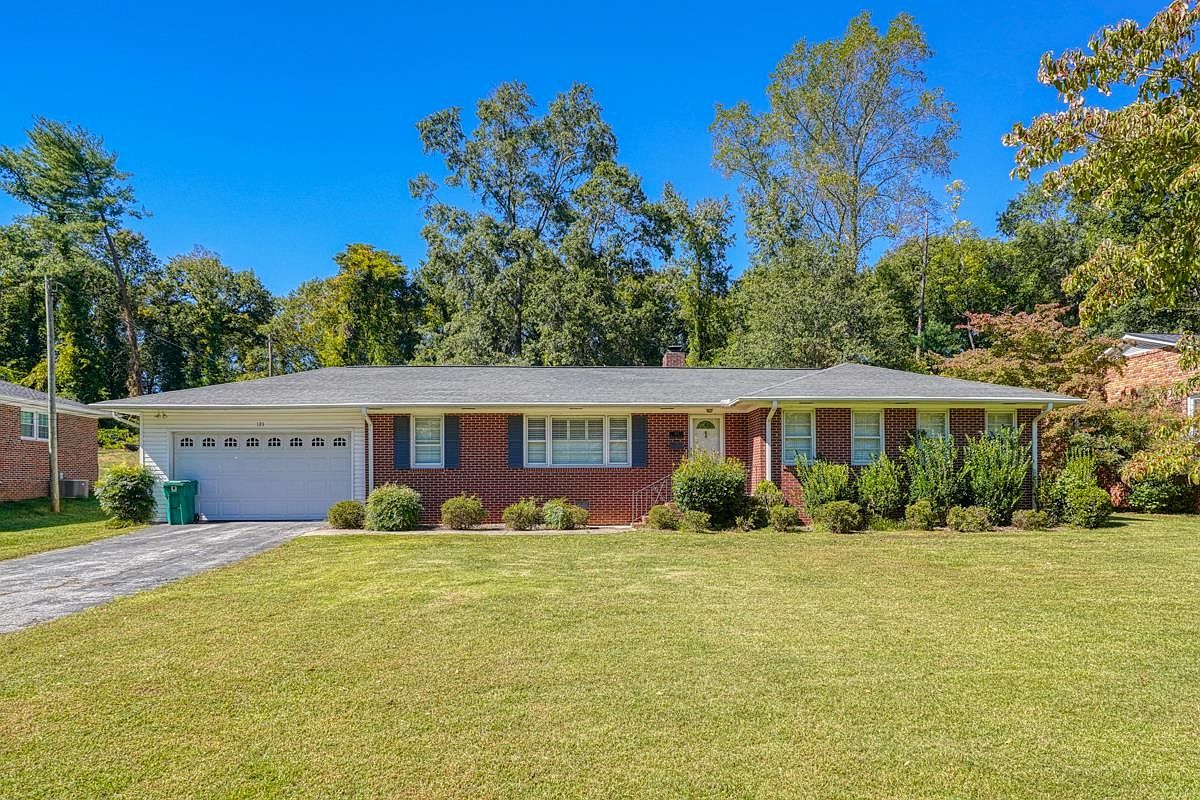 123 Hillbrook Dr, Spartanburg, SC 29307 Zillow