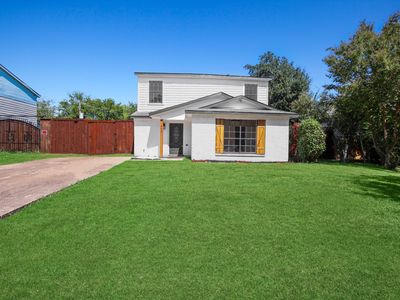 406 Curts Dr, Grand Prairie, TX, 75052