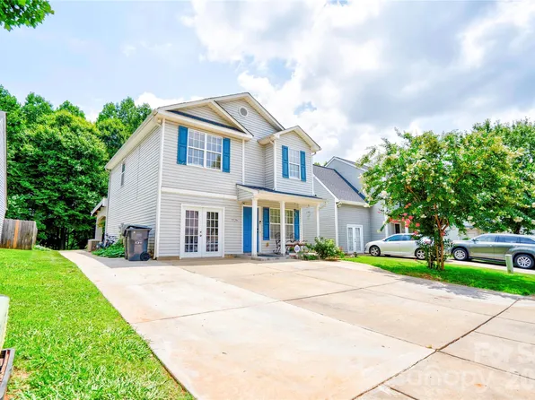 9336 Dewey Dr, Charlotte, NC 28214