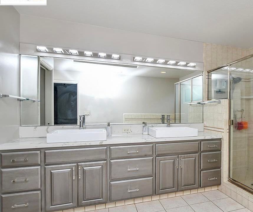 1st image of 5580 Edgeview Dr #5580