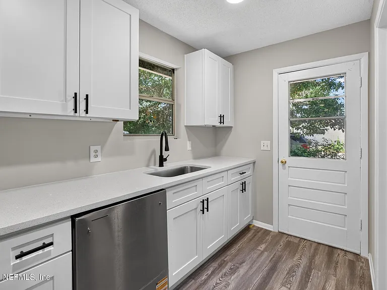 417 S Pine Ave — Photo 19