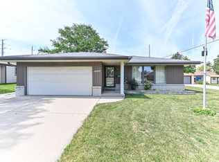 4445 S 15th St, Milwaukee, WI 53221
