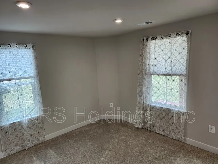 4257 Fountainbridge Ct — Photo 5