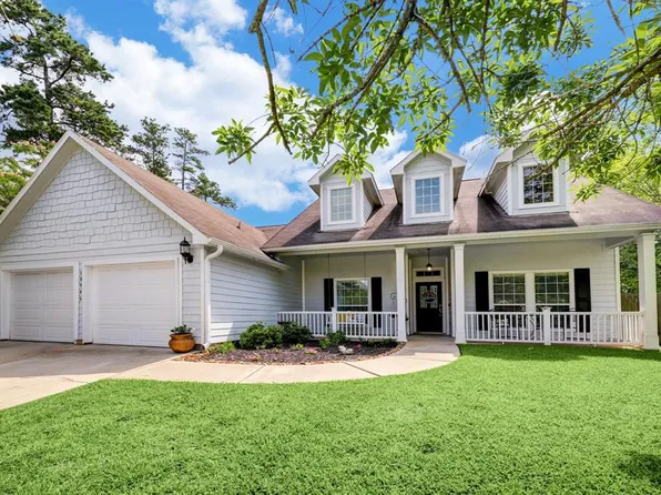 10946 Sunflower Dr, Willis, TX 77318