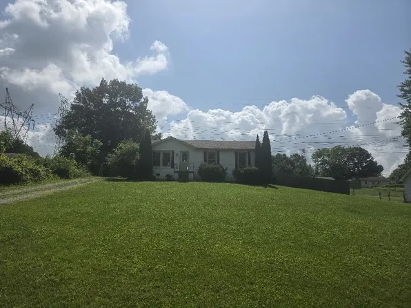 2819 Sparrow Dr, Clarksville, TN 37040
