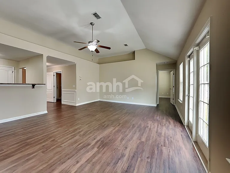 28 Concordia Dr — Photo 6