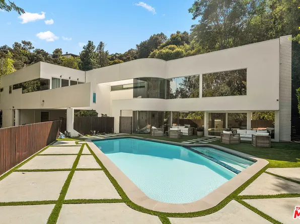2557 Greenvalley Rd, Los Angeles, CA 90046