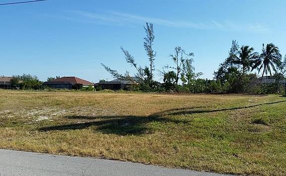 5th image of 4019 SW 13th Ave
