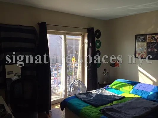 Rented by Signature Spaces NYC Corp | media 21