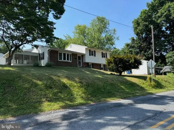 3051 Leiszs Bridge Rd, Reading, PA 19605