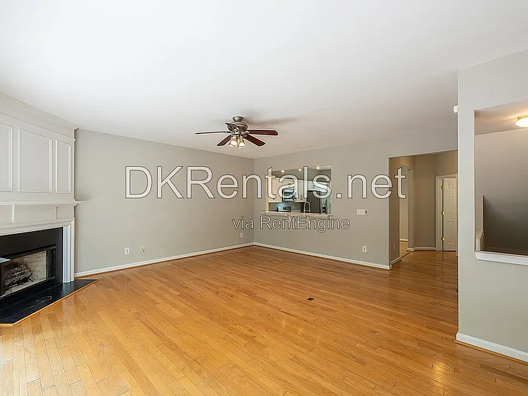 2358 Towneview Ct SE #6 — Photo 15