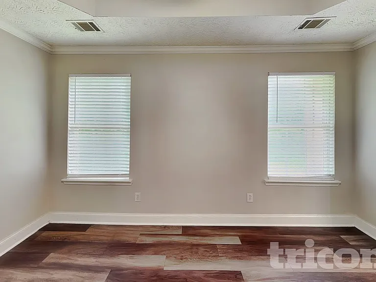 564 Brewer Dr — Photo 7