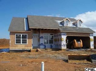 13 Keswick Ln, Carlisle, PA 17015