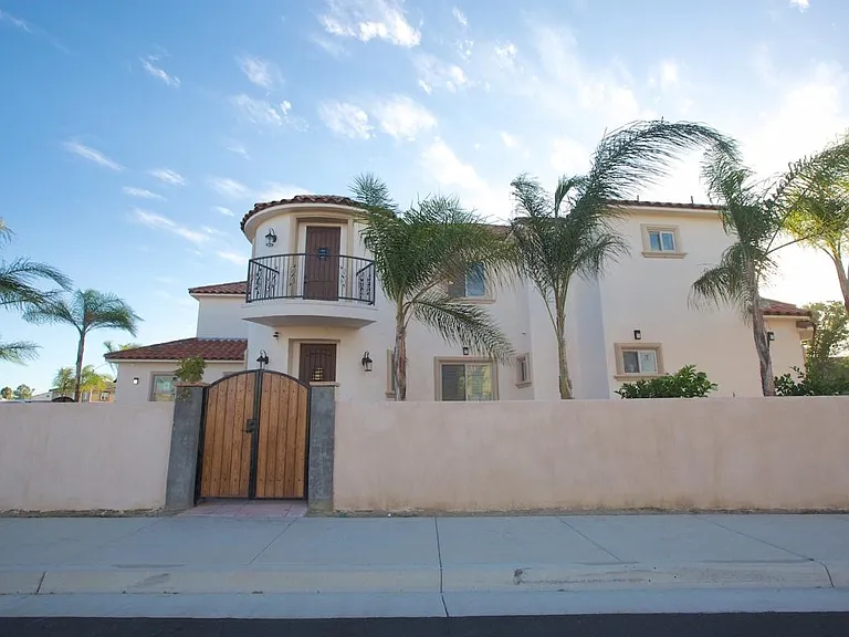 40351 Heirloom Ct — Photo 1
